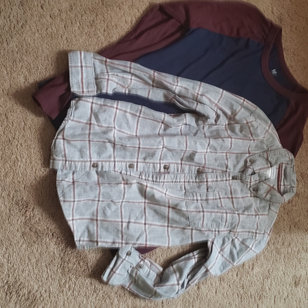 Button down and Long Sleeve T Shirt - Carters Gap